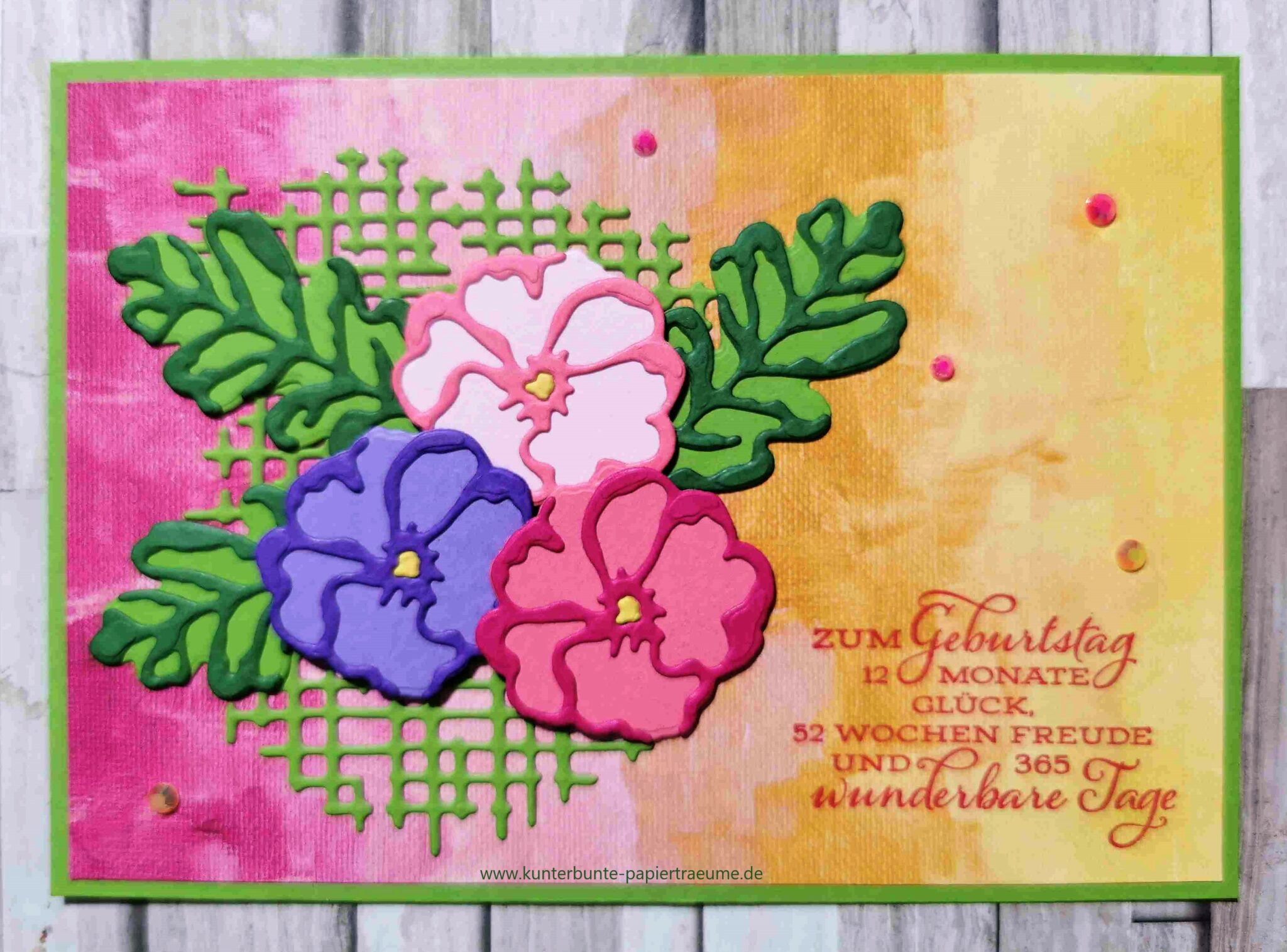 Farben des Glücks – Kunterbunte Papierträume